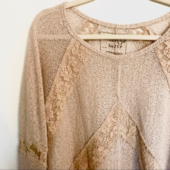 Free People Flying V Hacci sweater- EUC - Picture 4 of 8